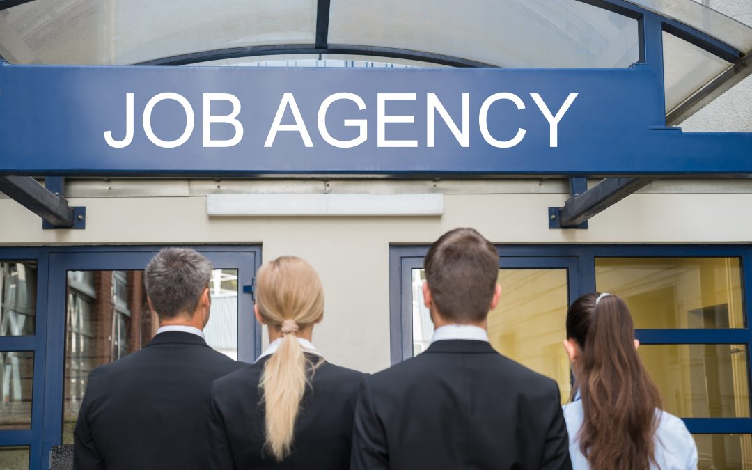 Agenturní zaměstnávání – vyzkoušeli jste někdy práci přes agenturu?