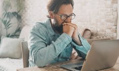 Harašení na pracovišti: Jak ho rozpoznat a bránit se?