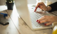 Práce o víkendu a její dopad na váš osobní život